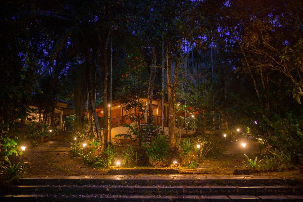 Raindrops Resorts Wayanad 苏丹巴特利 外观 照片