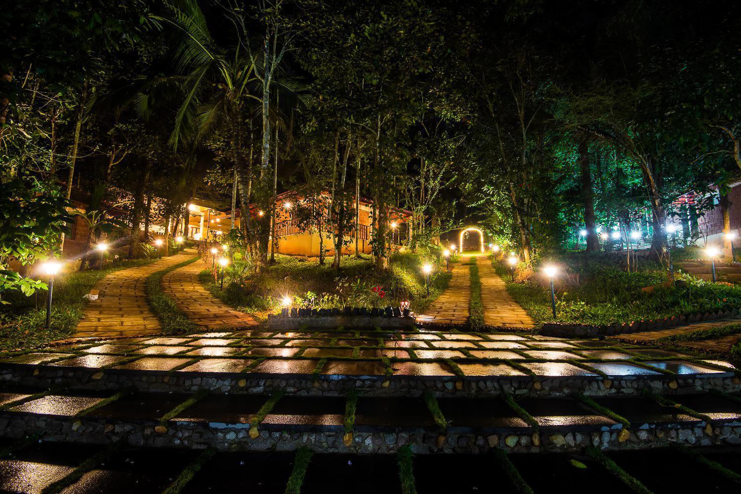 Raindrops Resorts Wayanad 苏丹巴特利 外观 照片