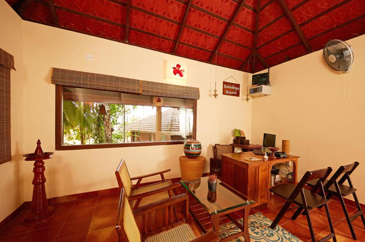 Raindrops Resorts Wayanad 苏丹巴特利 外观 照片