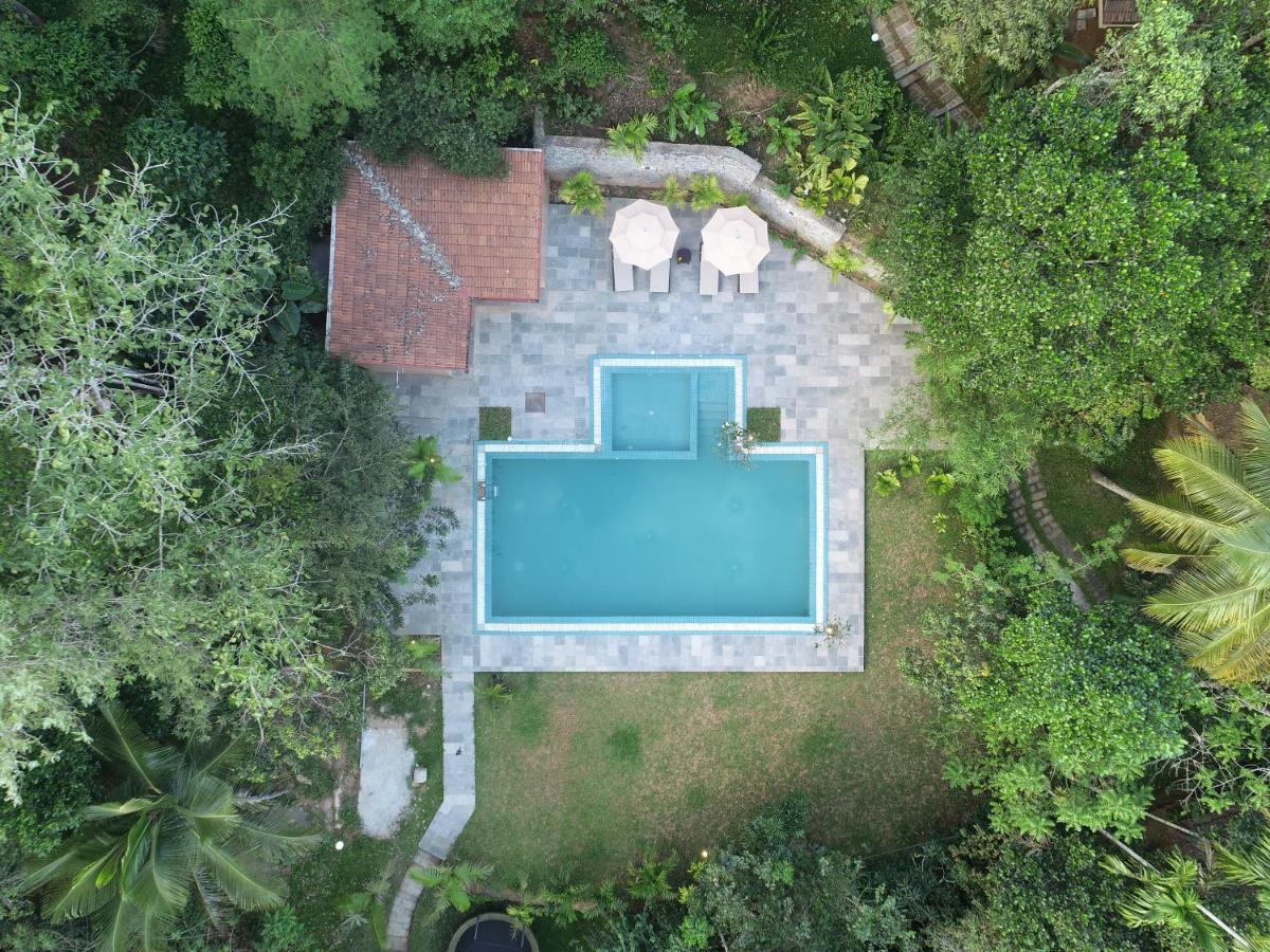Raindrops Resorts Wayanad 苏丹巴特利 外观 照片